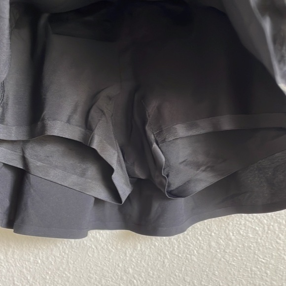 Brooks running skirt with built in shorts - Picture 2 of 5